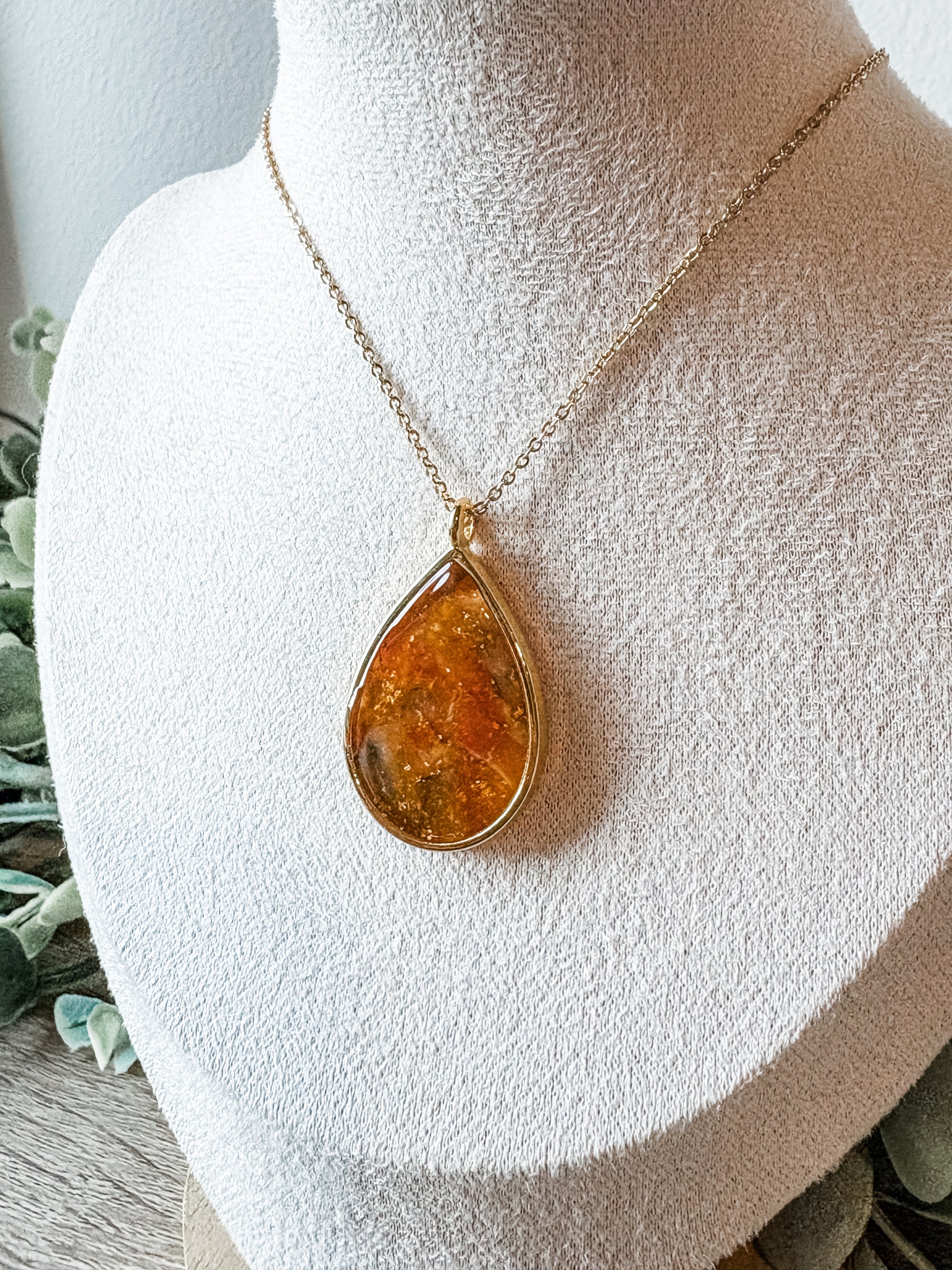 Fireside Crackle Quincy Necklace