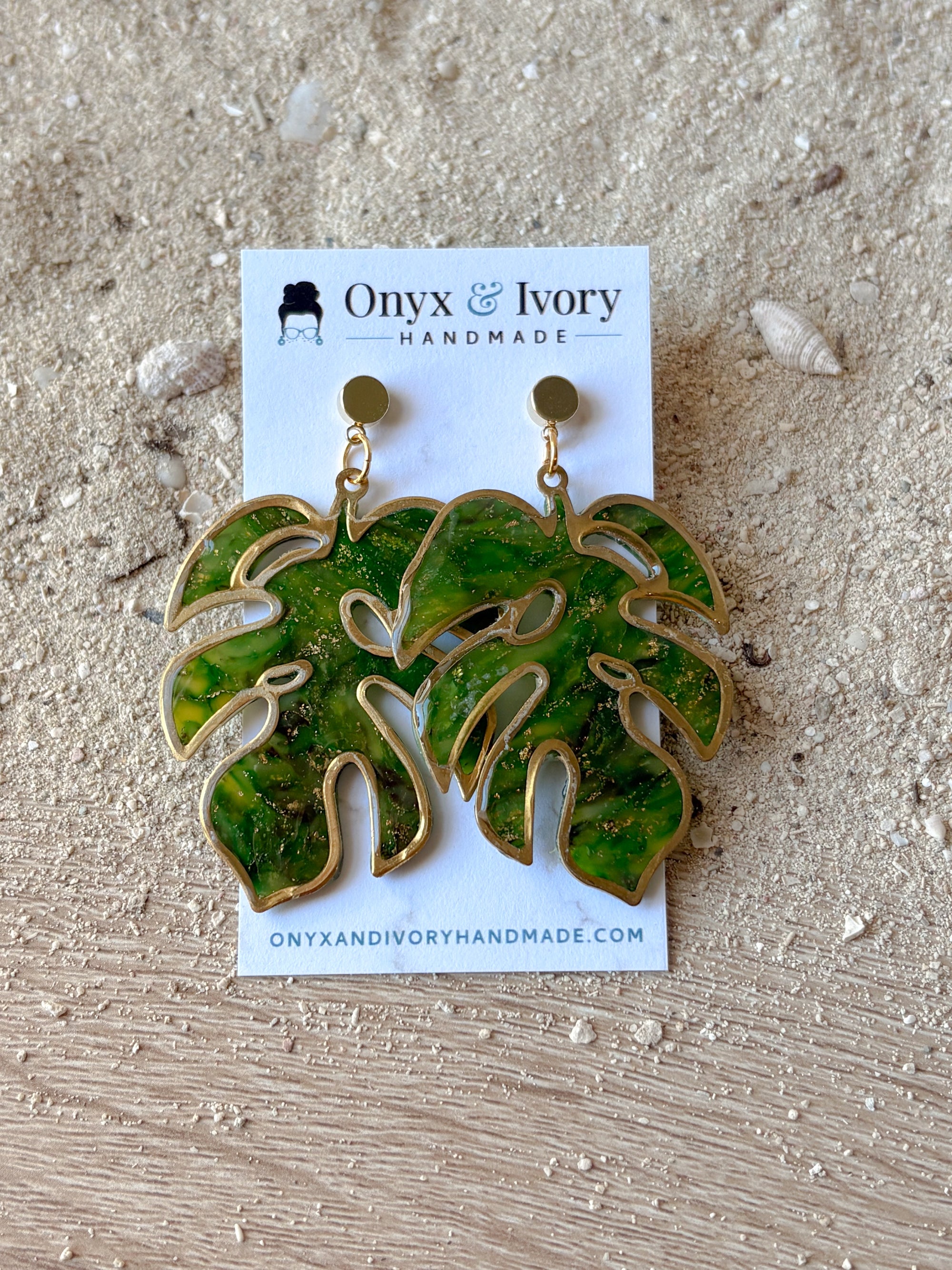Monstera Stud Dangle