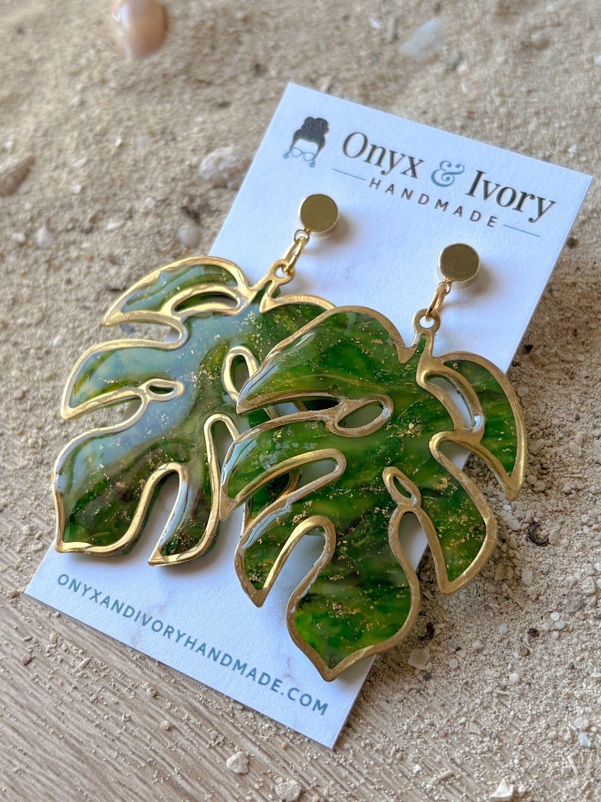 Monstera Stud Dangle