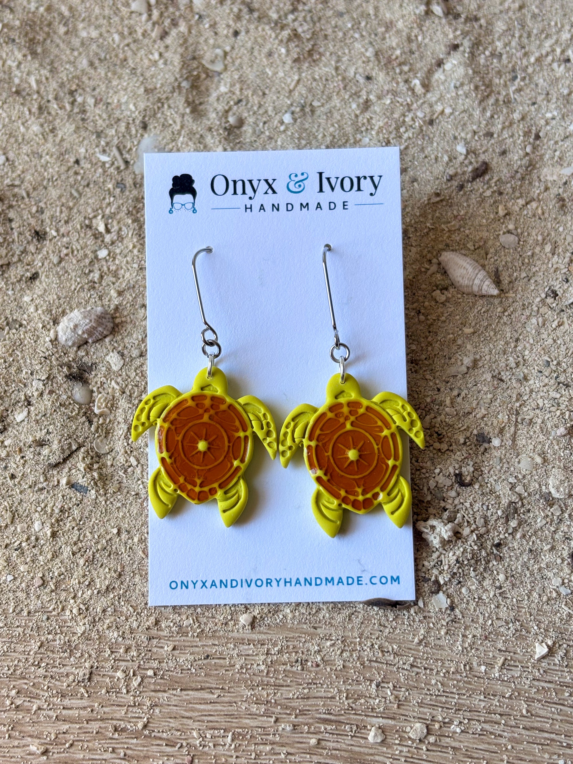 Sea Turtle Threaded Dangle