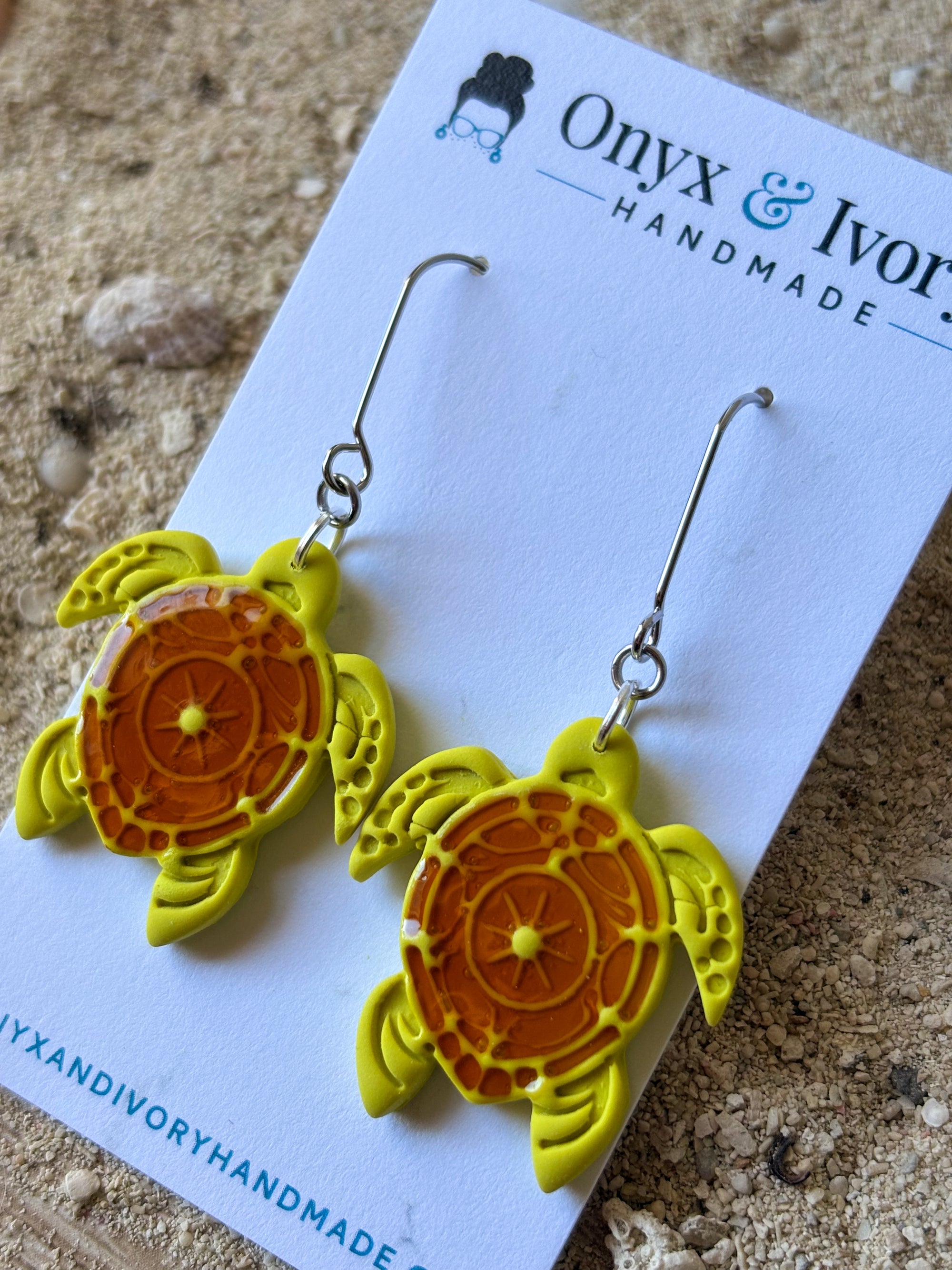 Sea Turtle Threaded Dangle