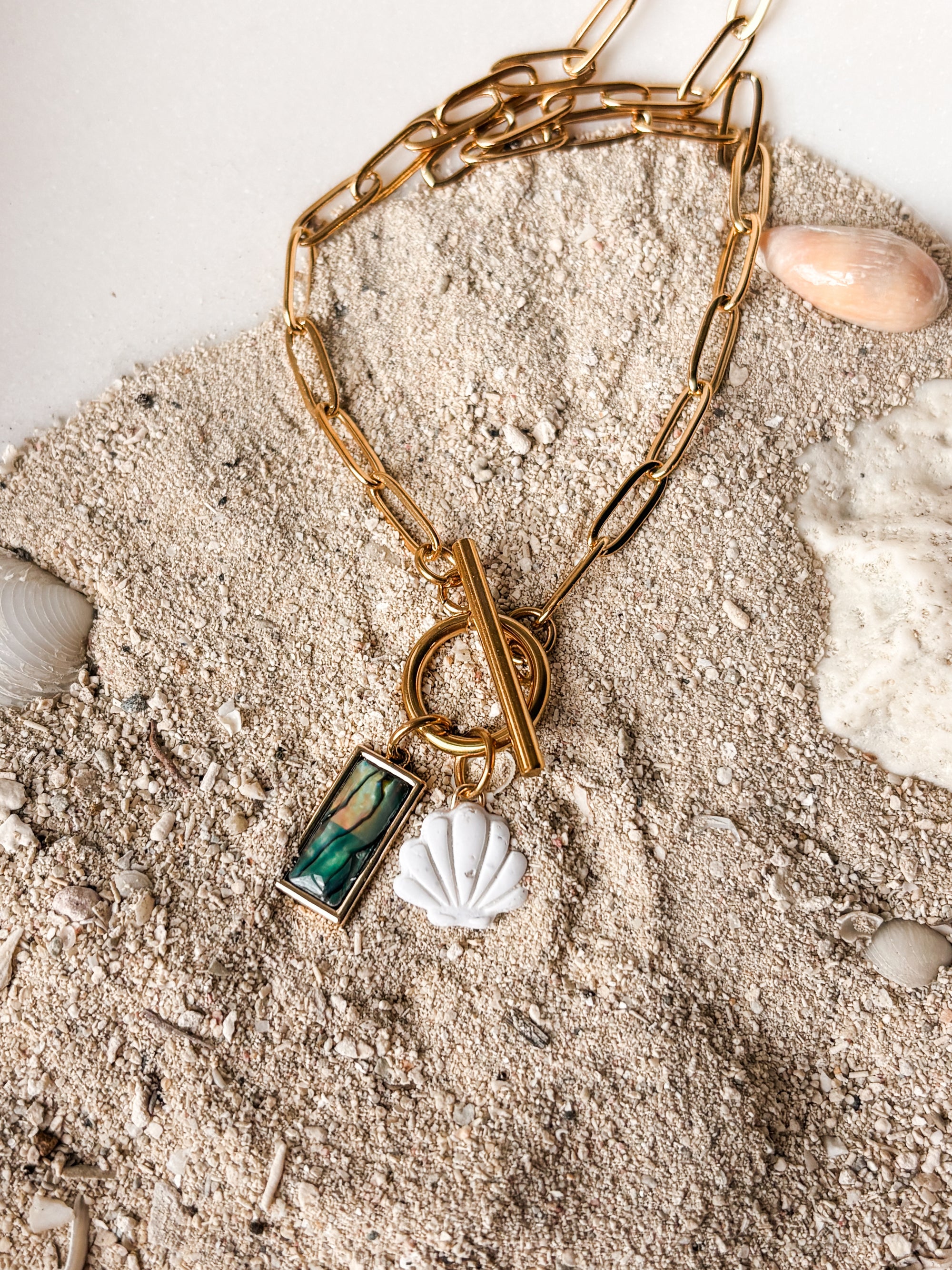 Abalone &amp; Sea Shell Charm Necklace (gold)