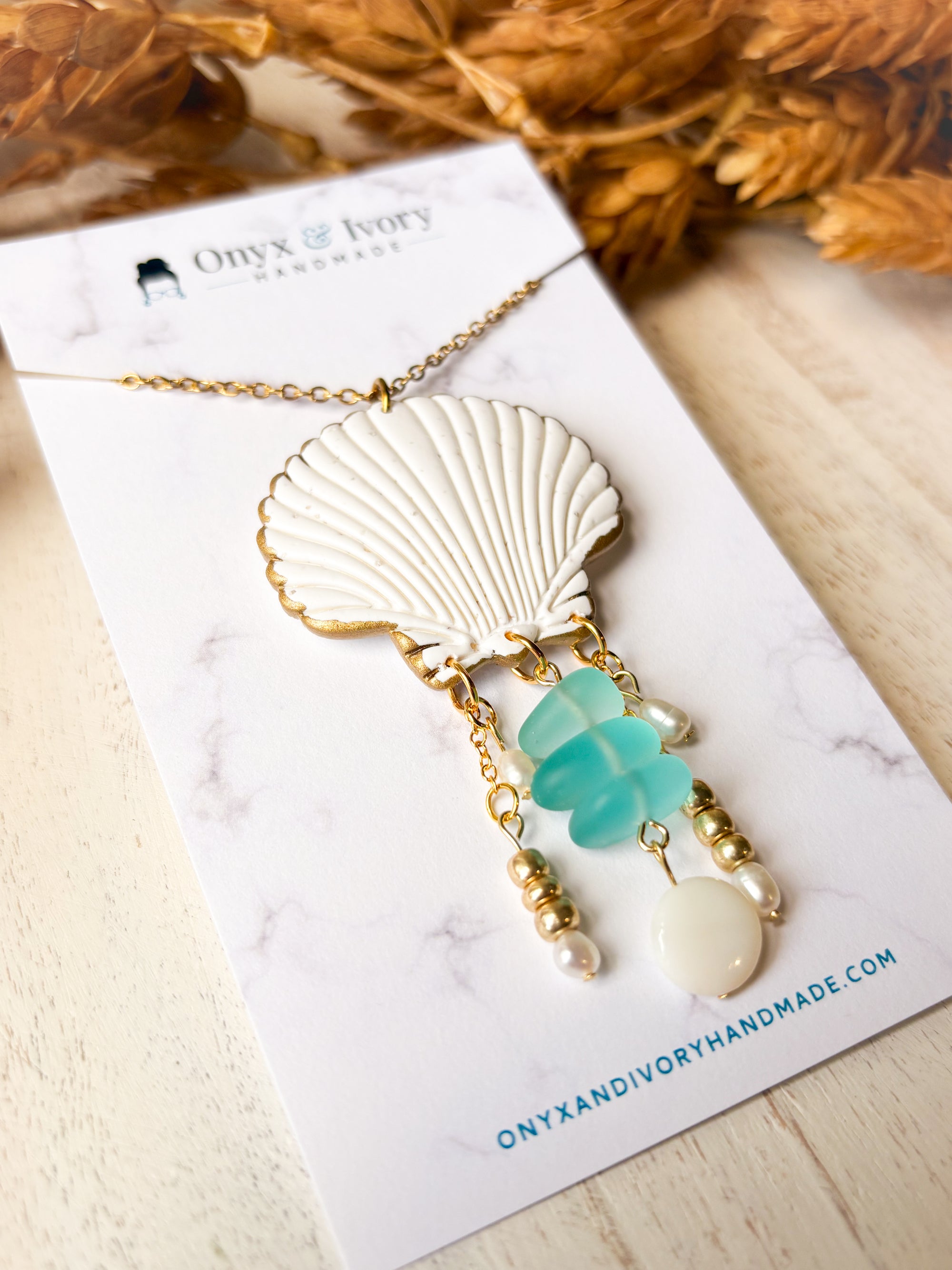 Siren Pendant Necklace (gold)