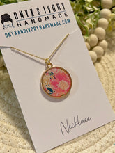 Load image into Gallery viewer, Cheetah Cosmos Oaklee Pendant Necklace
