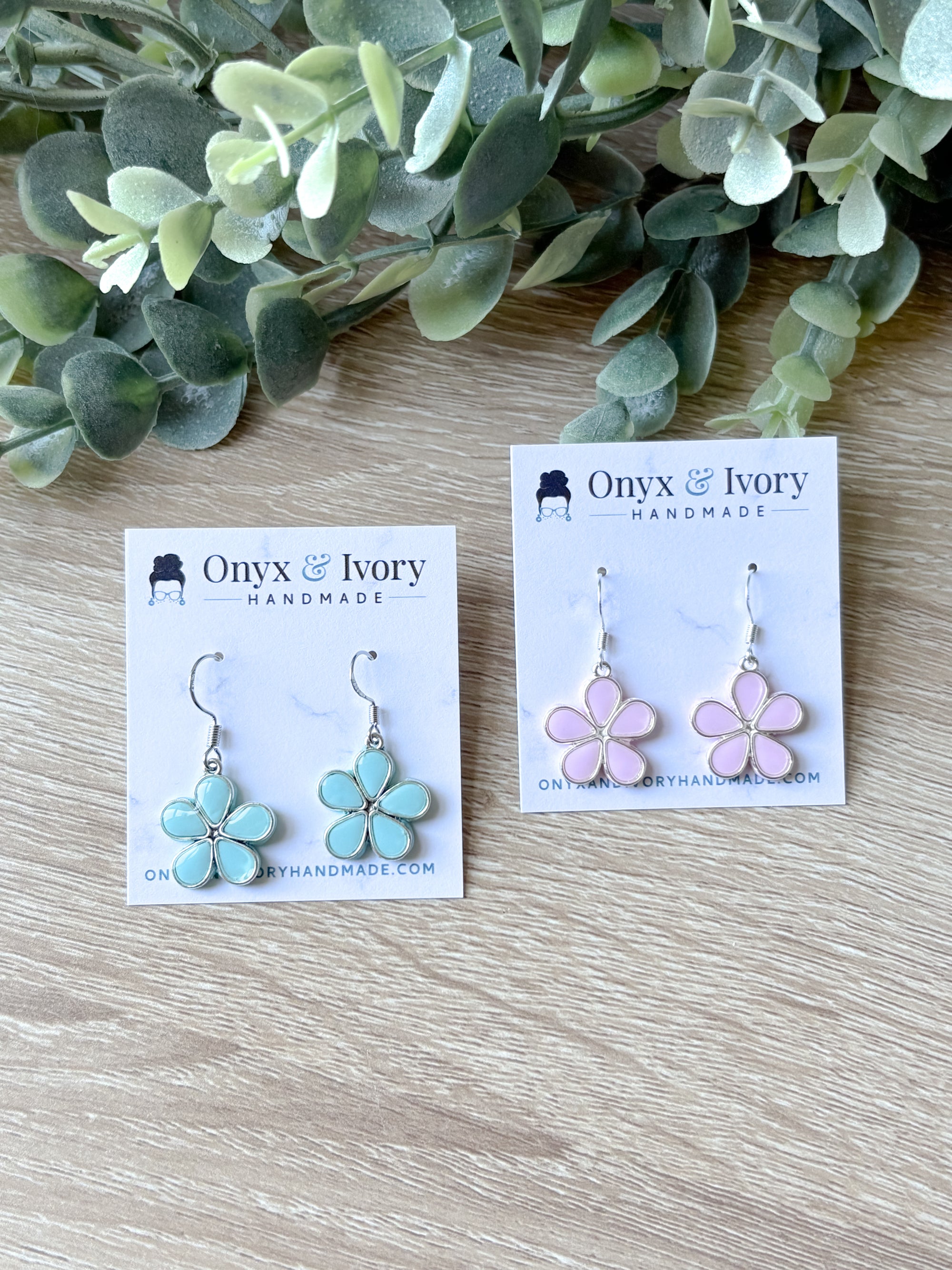 Silver Dainty Daisy Dangle