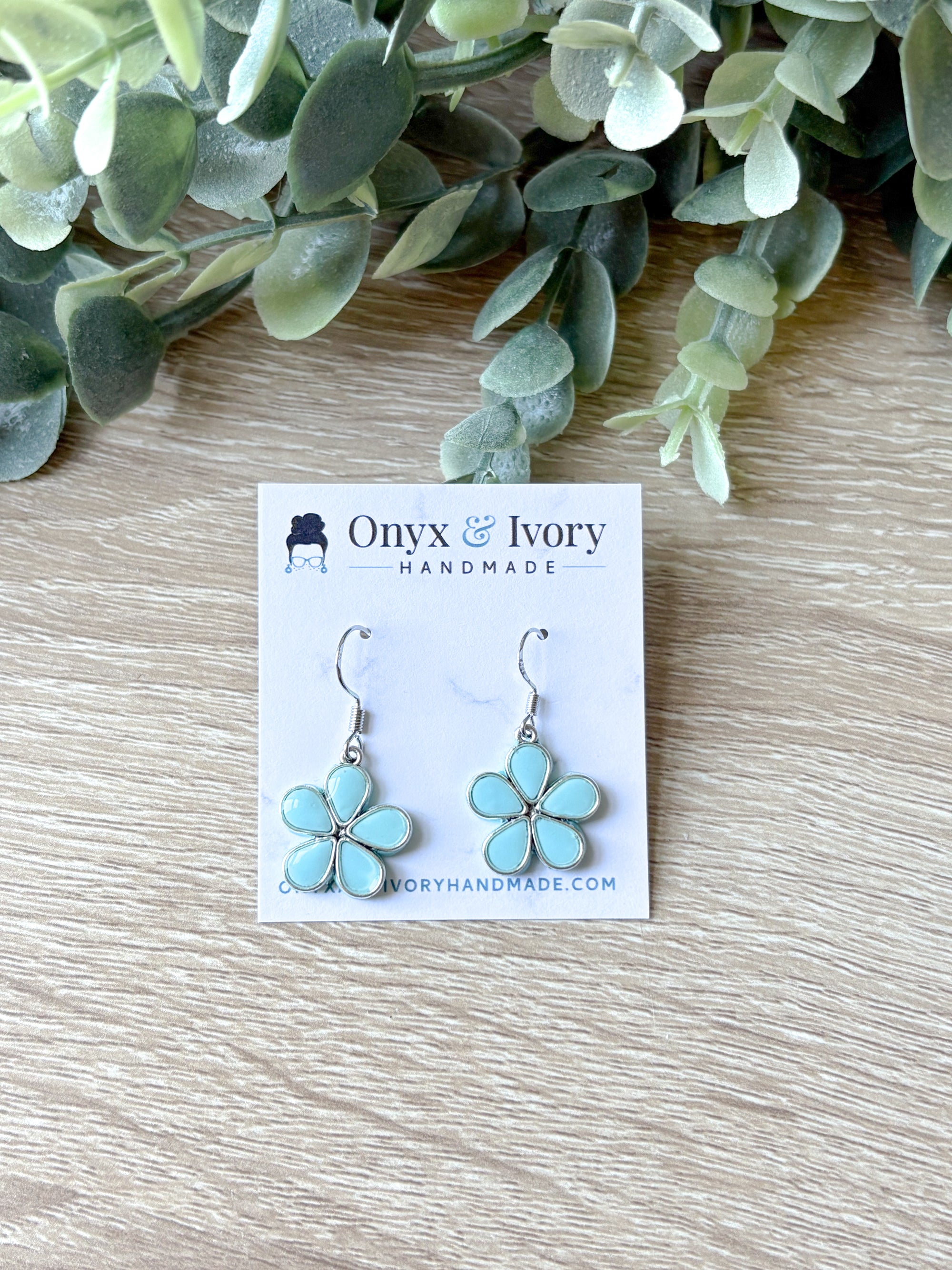 Silver Dainty Daisy Dangle