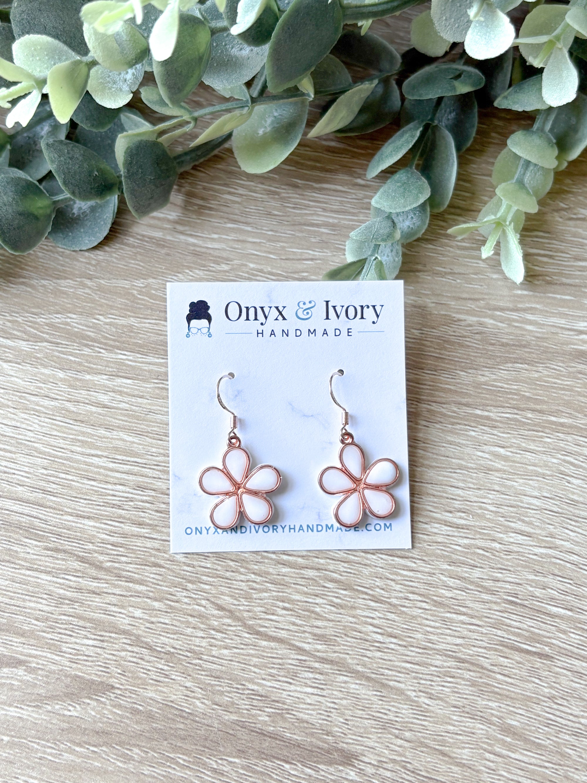 Rose Gold Dainty Daisy Dangle
